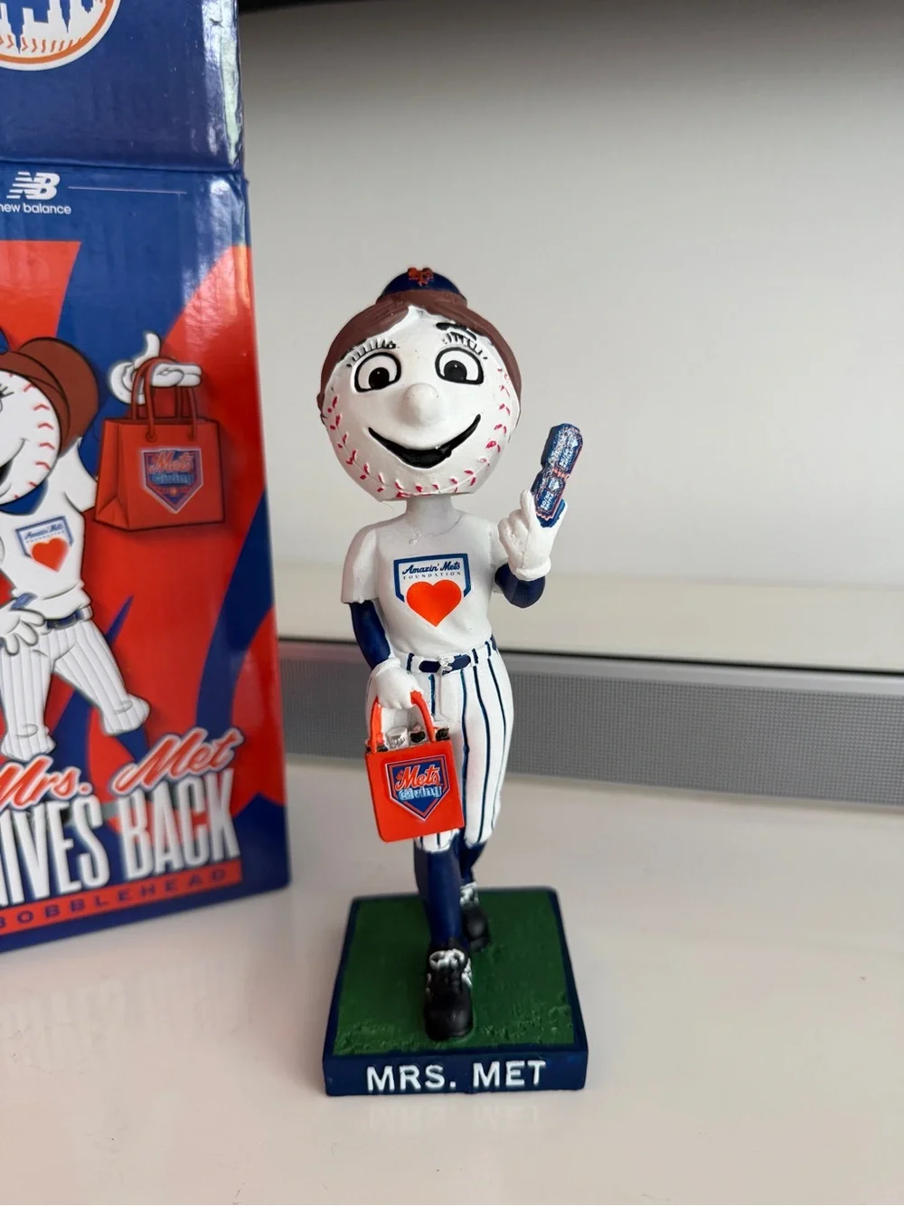 Mrs. Met Bobblehead Collectible - Blue & Orange